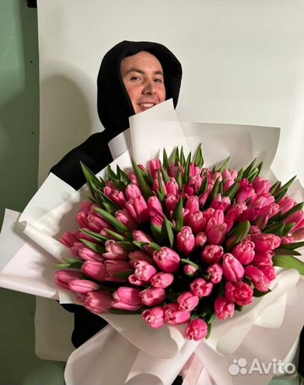 Тюльпаны на 8 марта Цветы Розы доставка Сочи