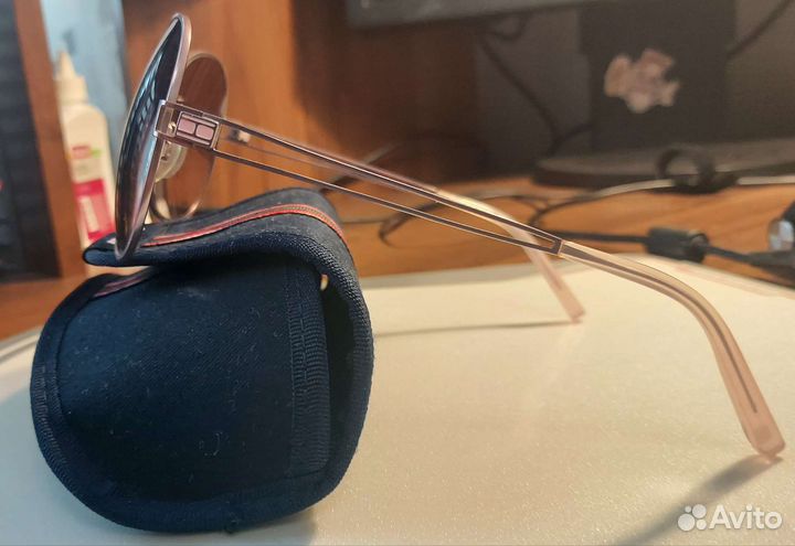 Солнцезащитные очки Tommy Hilfiger,оригинал