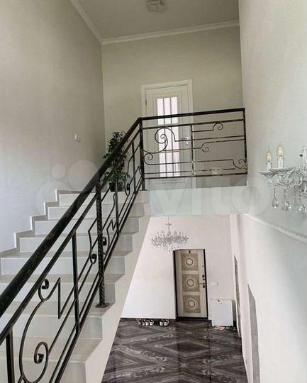 Комната 28 м² в 6-к., 2/2 эт.