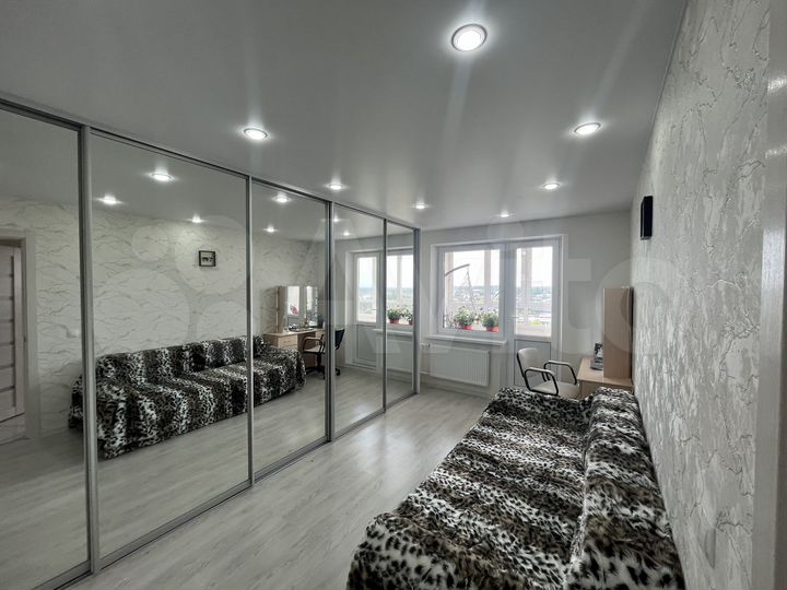 2-к. квартира, 61 м², 11/17 эт.