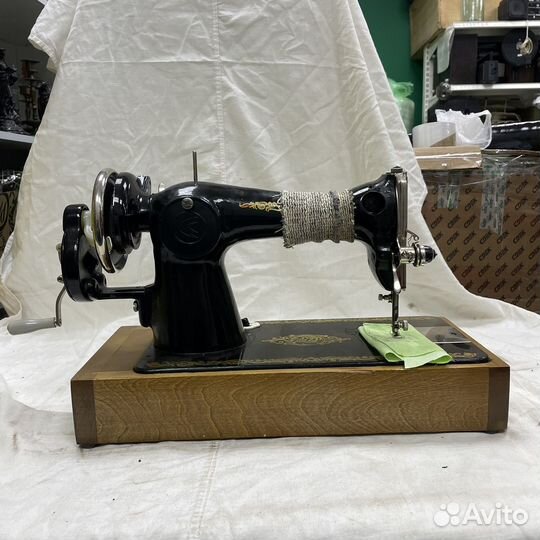 Швейная машинка Подольск рабочая в кофре (сзр)