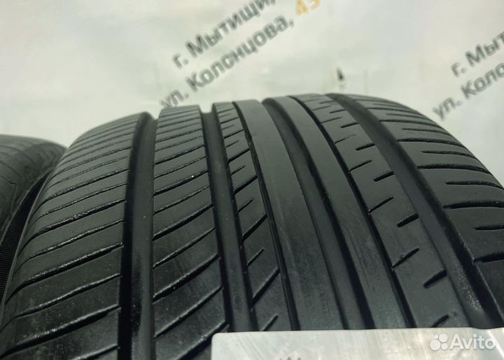 Yokohama Advan dB V552 245/45 R17 94Y