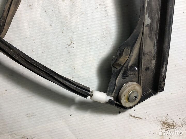 Стеклоподъемник передний левый Гольф 5 джетта