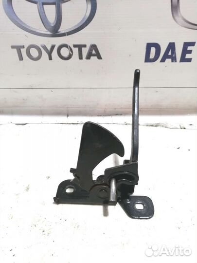 Bmw E65 e66 замок крючок капота