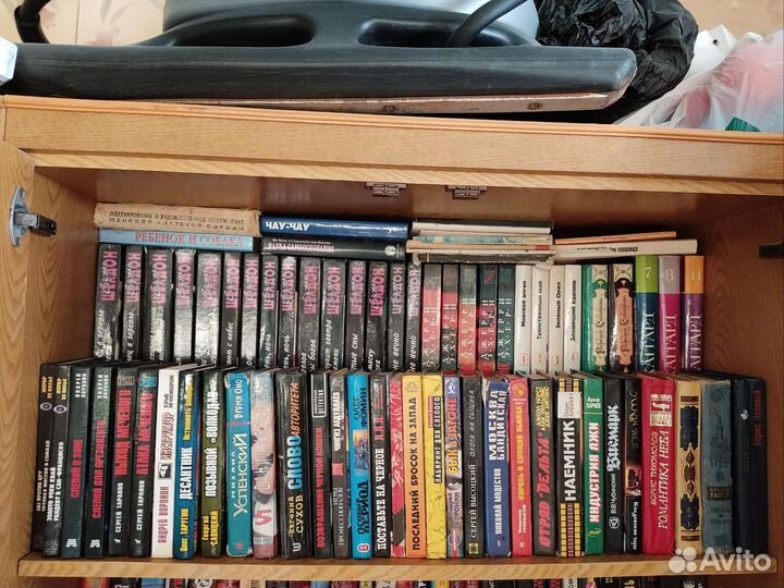 Книги разных серий и жанров