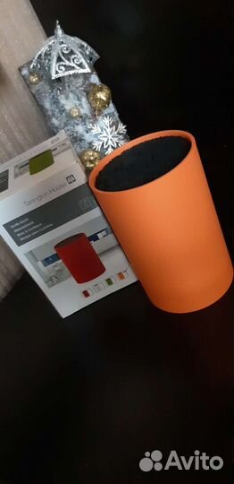 Подставка для кухонных ножей