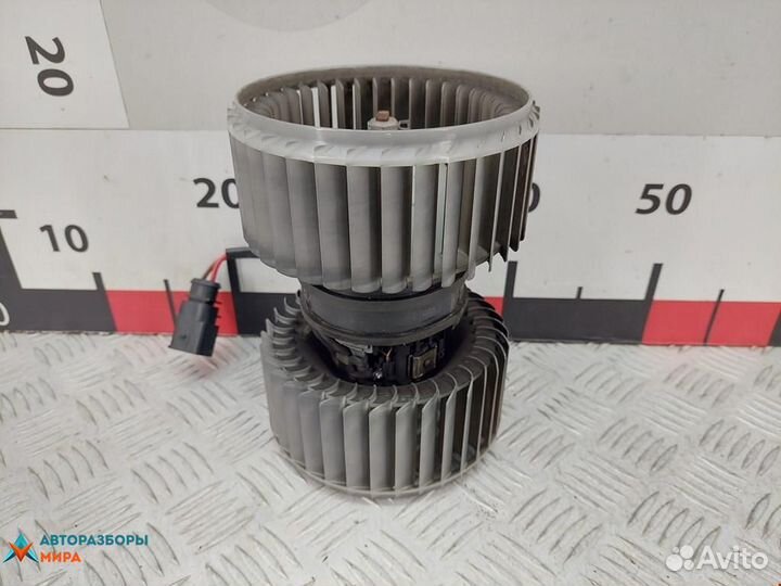 Моторчик печки Volkswagen Phaeton 2003 3D0959101