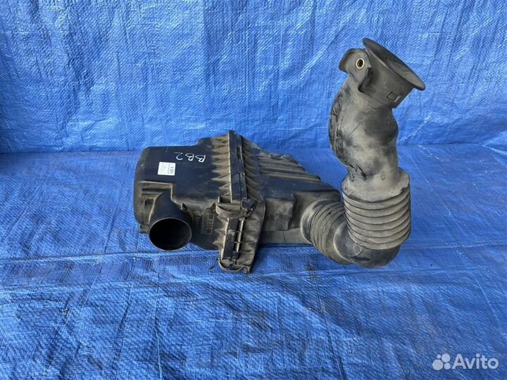 Корпус воздушного фильтра toyota BB NCP31