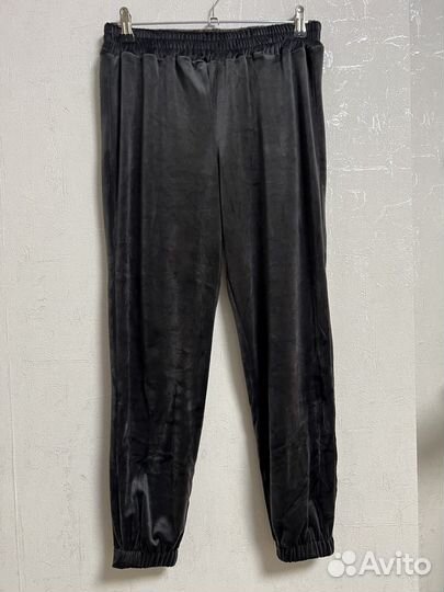 Спортивный костюм женский