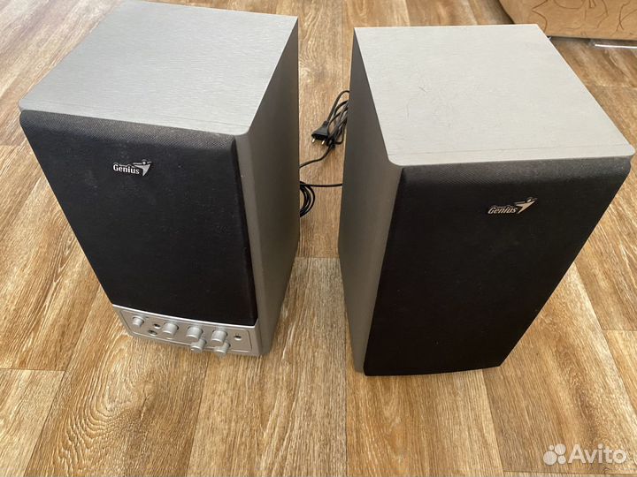 Акустические колонки Genius