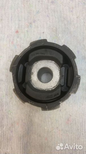 Сайлентблок подрамника Vika Ауди Q7