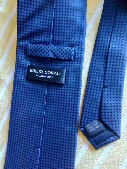 Галстук новый шёлковый