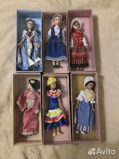 Кукла фарфоровая коллекционная