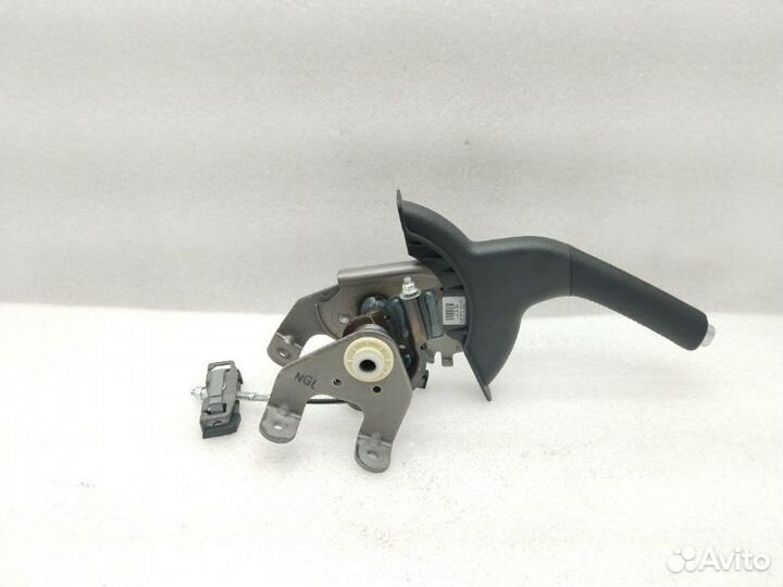 Рычаг стояночного тормоза Kia Ceed CD G4FG 2019