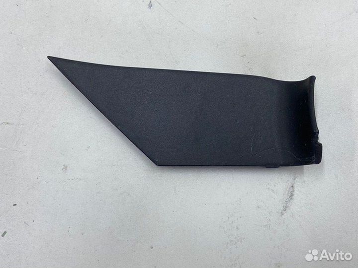 Накладка ручки двери внутренняя правая Toyota