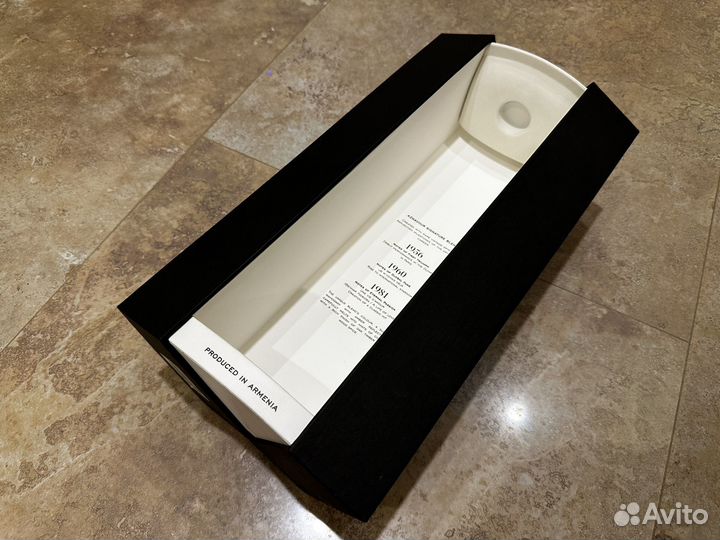 Коробка от Коньяк ararat Charles Aznavour новая