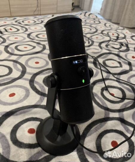 Razer seiren pro