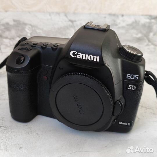 Зеркальный фотоаппарат canon 5D mark II