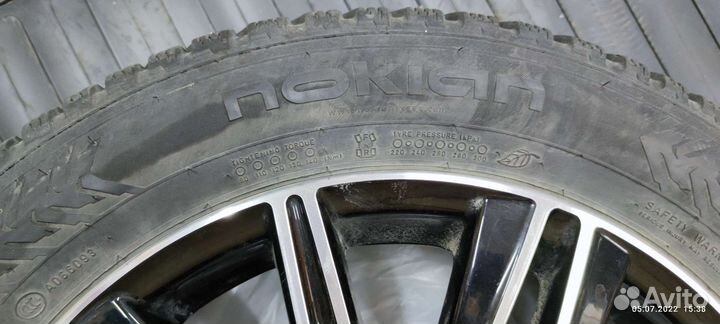 Nokian Tyres Hakkapeliitta 8 215/55 R17