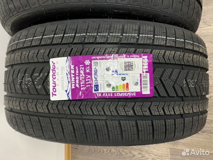 Tourador Winter Pro TSU1 285/40 R21 и 315/35 R21 108V