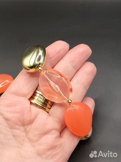 Бижутерия браслеты пластик. Новые