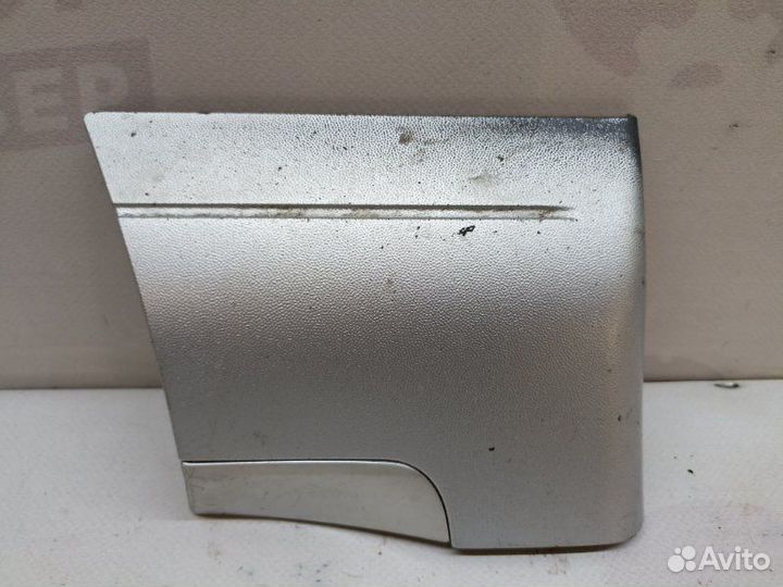 Молдинг на крыло передний левый Porsche Cayenne