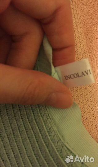 Летняя шляпа с большими полями