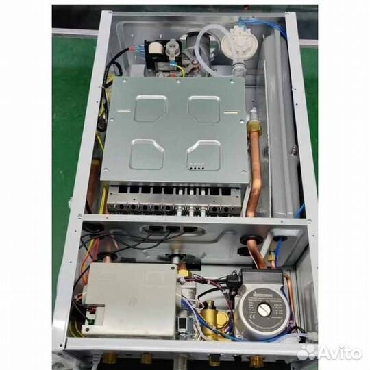 Котел газовый настенный очаг 24 F (2К, закр. к.з.)