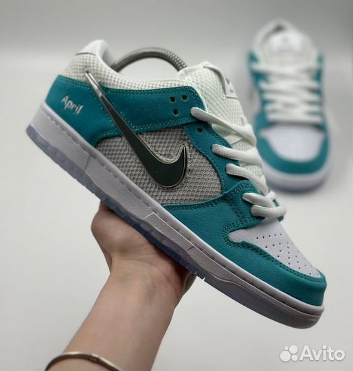 Кpоссовки Nike sв Dunk Lоw