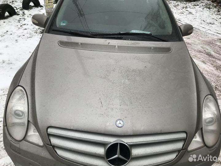 В разборе mercedes W251 long люк OM642 кпп 722.902