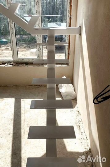 Металлокаркас для лестницы 