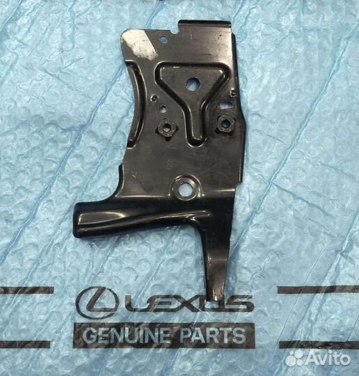 Кронштейн панели Лексус Rx (3) правый NEW
