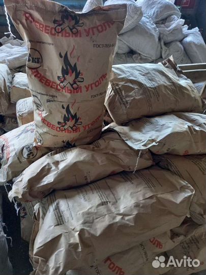 Уголь древесный в мешках по 3 кг