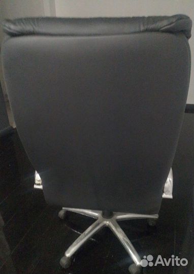 Кресло руководителя, чёрное, натуральная кожа