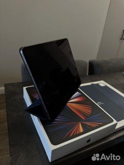 iPad Pro 12.9 m1 256gb+ cellular (sim)