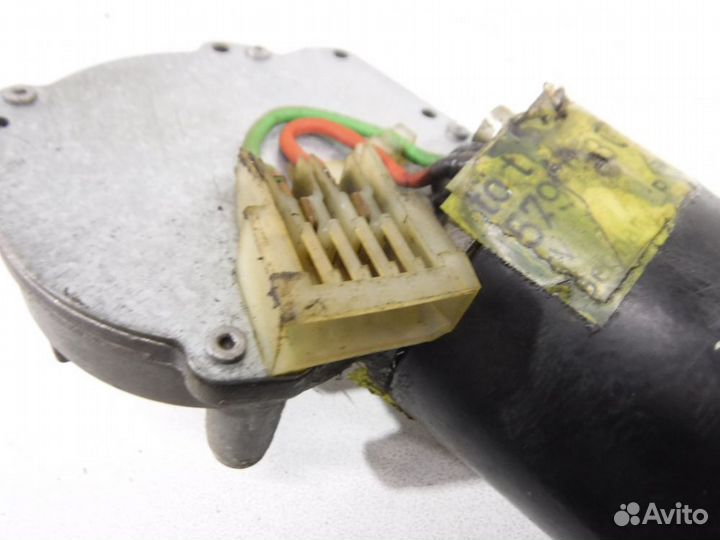Моторчик стеклоочистителя передний Volkswagen Pass
