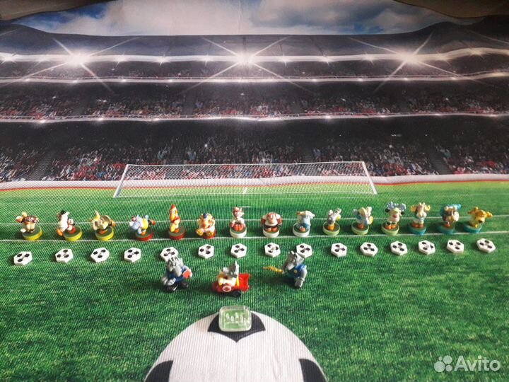 Футболисты киндер-сюрприз