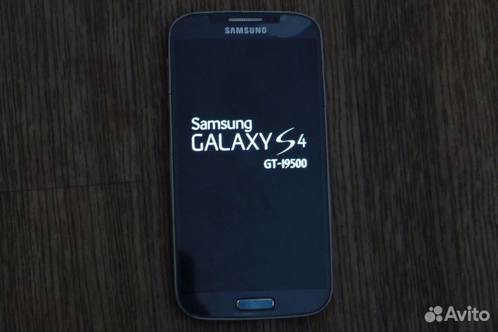 Samsung Galaxy S4 GT-I9500, 2/64 ГБ