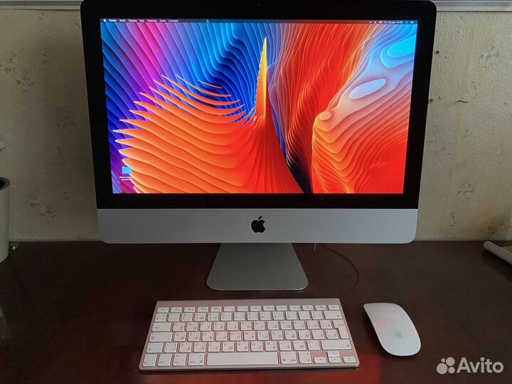 Apple iMac 21.5 2011 год