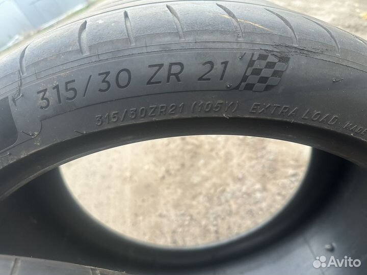 Michelin Pilot Sport 4 315/30 R21