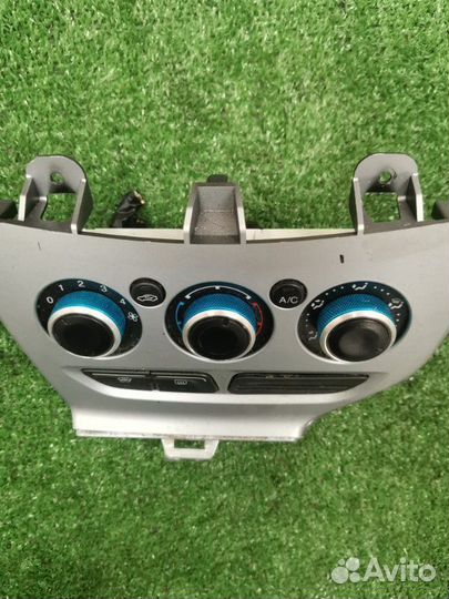 Блок управления климат-контролем Ford Focus 3