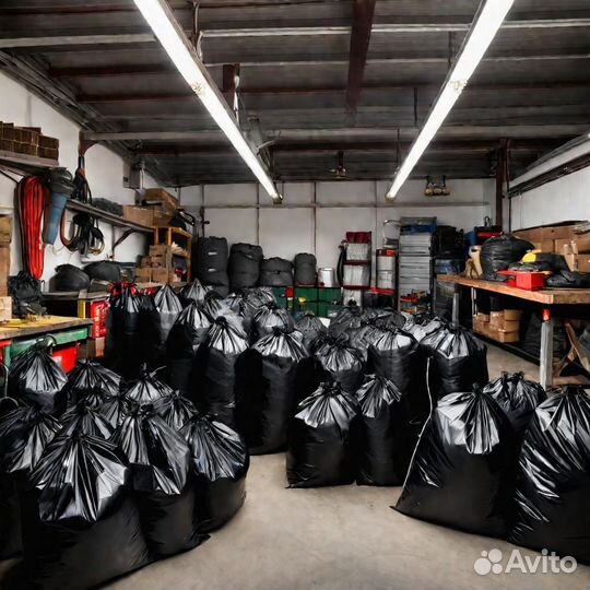 Забытые мешки с вещами