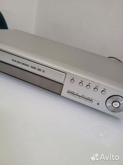 DVD рекордер Samsung DVD-R100E