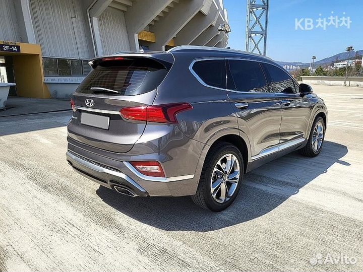 Hyundai Santa Fe 2.0 AT, 2020, 50 000 км