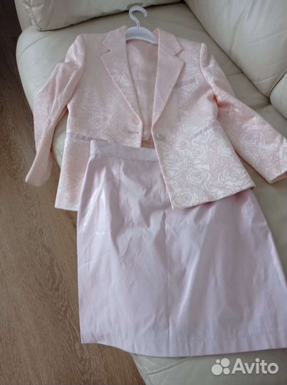 Костюм юбка + пиджак Италия новый 128-134 рост