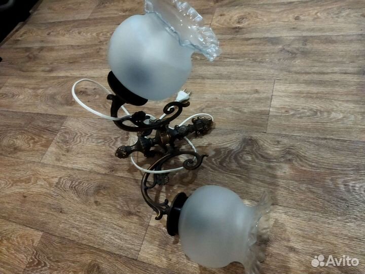 Светильники настенные