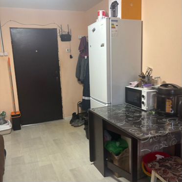 Комната 12,8 м² в 3-к., 1/5 эт.