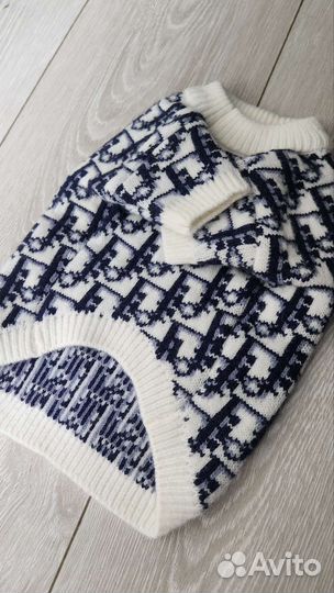 Свитер Dior для собак