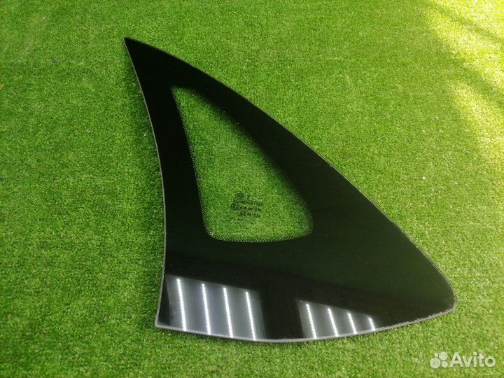 Стекло двери (форточка) заднее левое LADA Granta