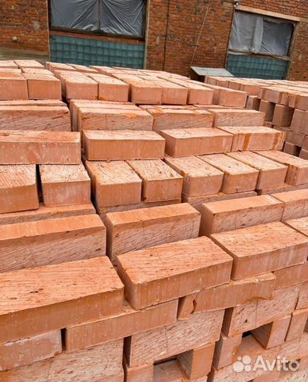 Кирпич красный